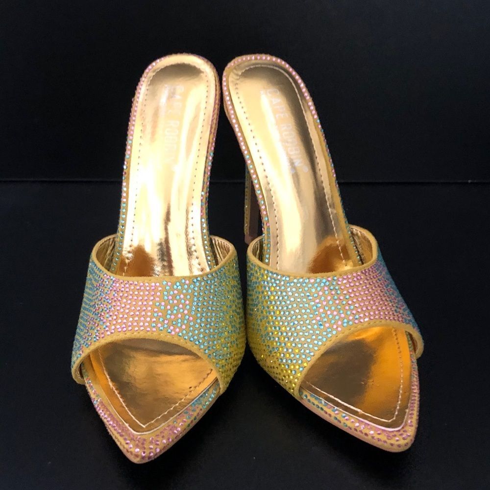 CAPE ROBBIN KAMERON SIZE 7.5 heels - Picture 5 of 10